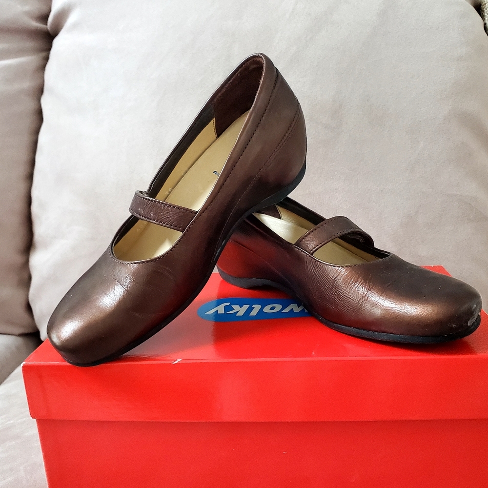 Wolky Wedge Sz 38 (US 7) Mary Jane Wedge Comfort Shoe. Lenox. w/box. Retail $181